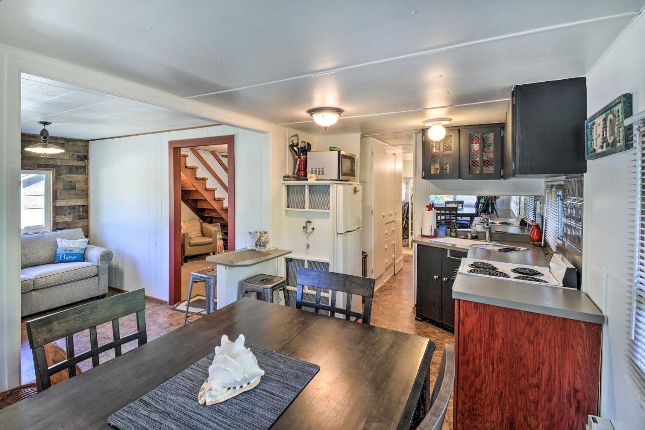 Coastal Pnw Gem With Hot Tub - Walk To Beach! Grayland Bagian luar foto