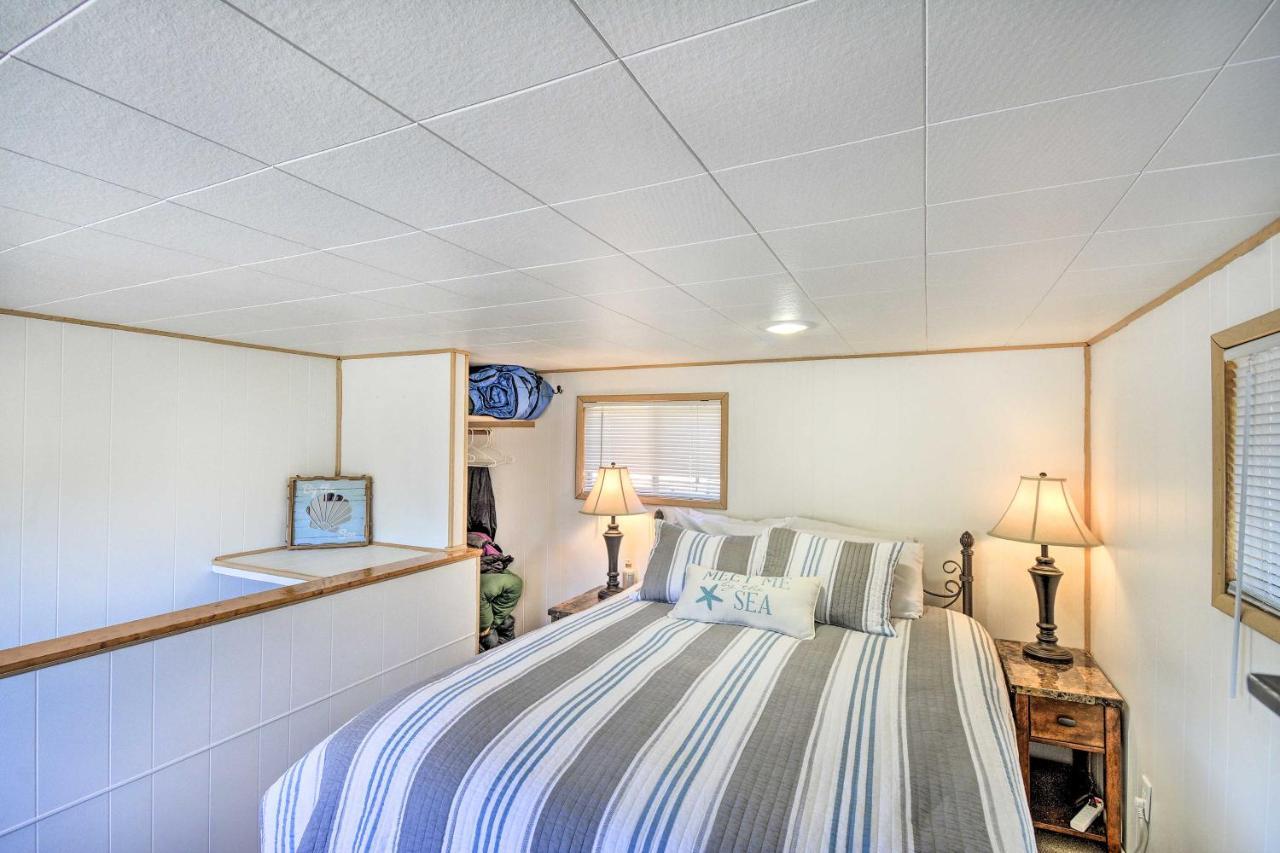 Coastal Pnw Gem With Hot Tub - Walk To Beach! Grayland Bagian luar foto
