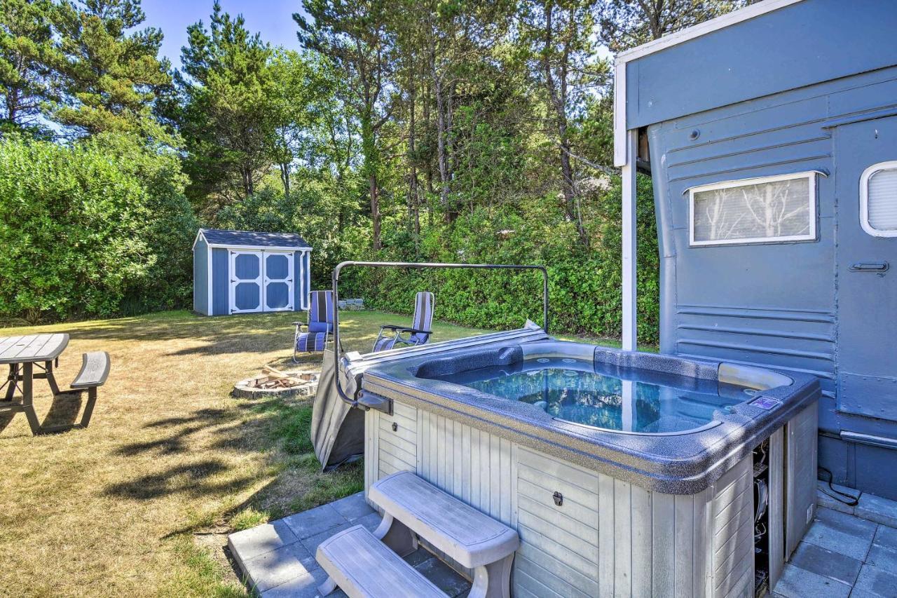 Coastal Pnw Gem With Hot Tub - Walk To Beach! Grayland Bagian luar foto