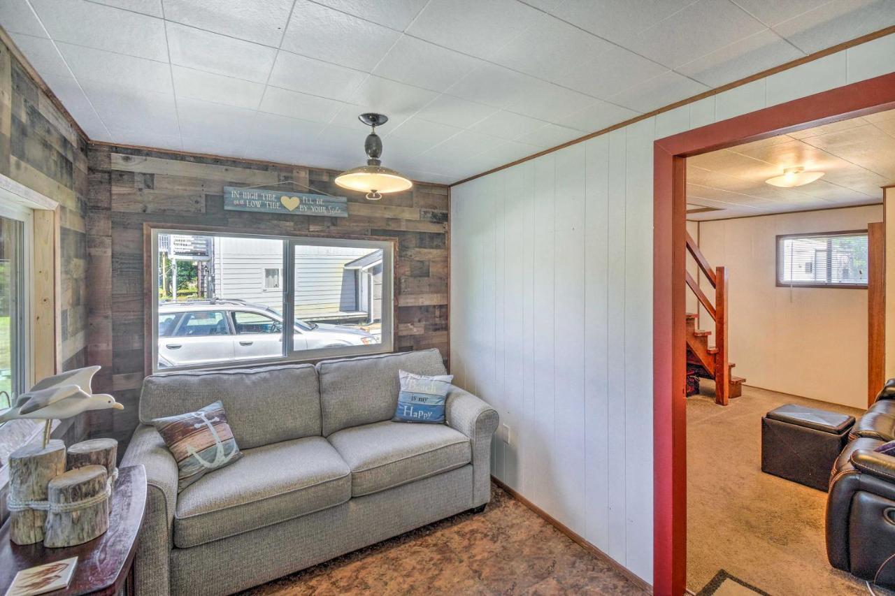 Coastal Pnw Gem With Hot Tub - Walk To Beach! Grayland Bagian luar foto